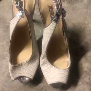 Guess snakeskin peep toe heels